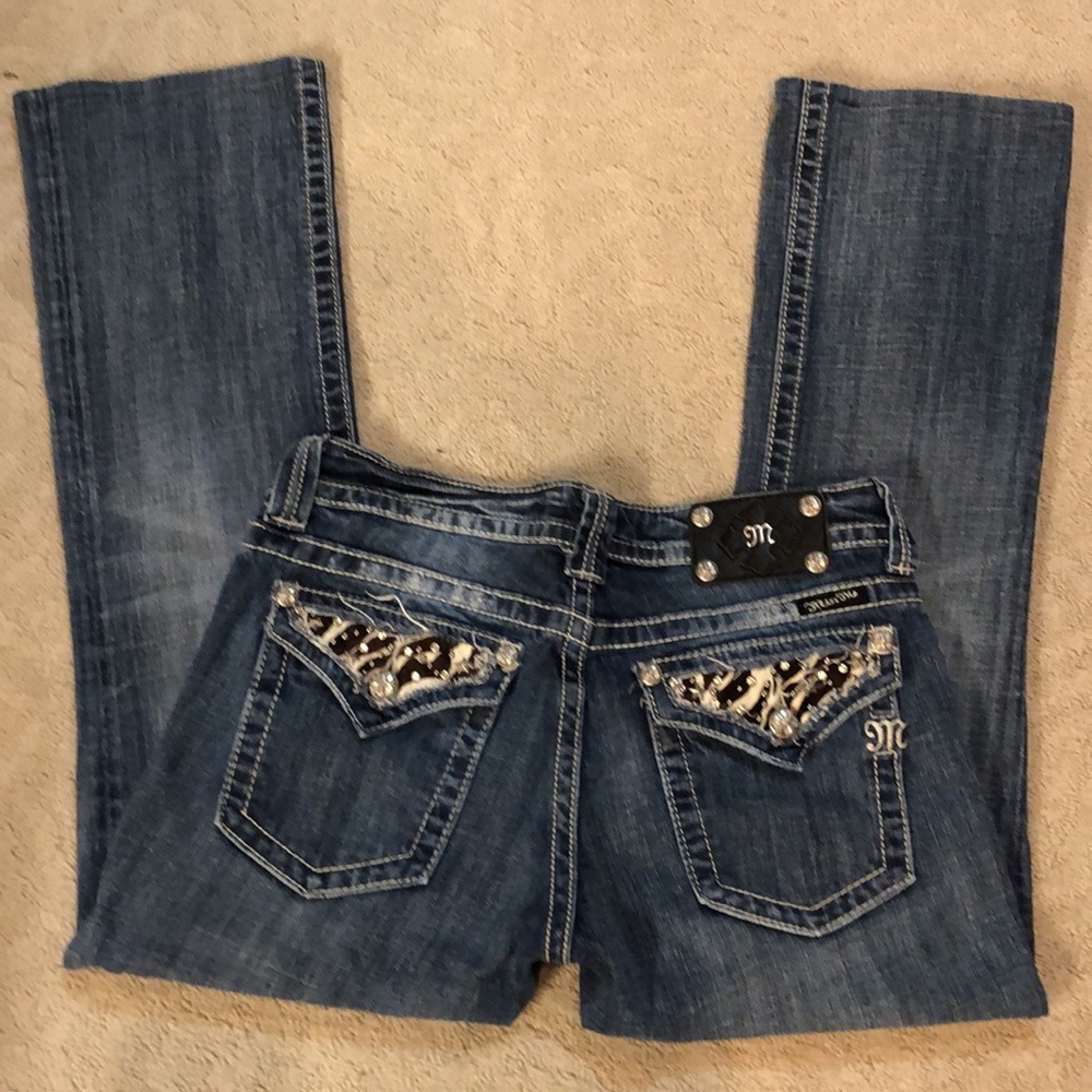 Miss Me Sz 30 bootcut jeans w/embellishments & animal print on pockets, cute!!